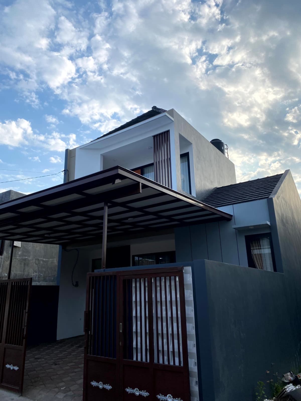 Bangun Rumah 2 Lantai